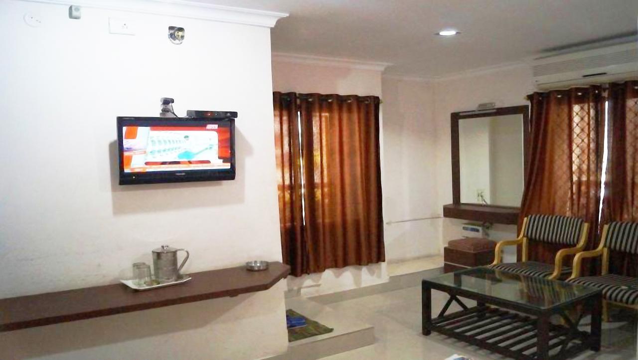 Vaishnavi Group Of Hotels Hyderabad Eksteriør billede