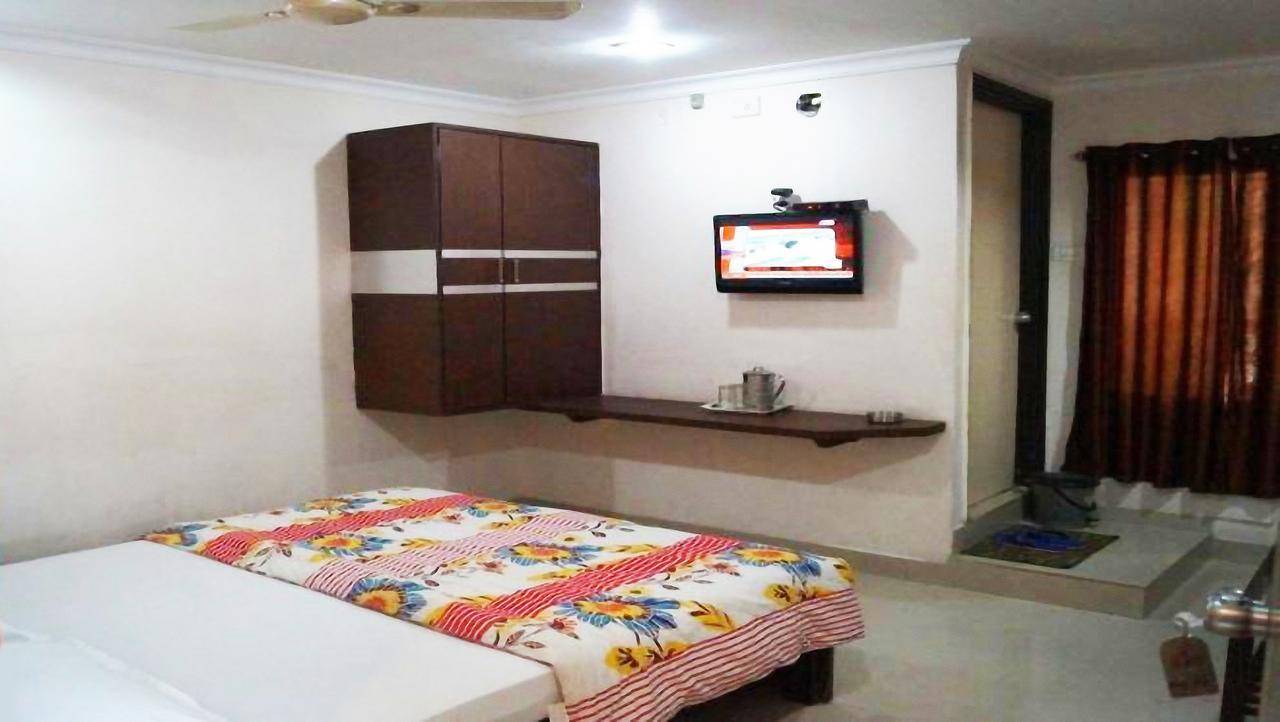 Vaishnavi Group Of Hotels Hyderabad Eksteriør billede